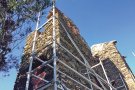 Cadaqués inicia la reparació de façanes de la Torre de les Creus