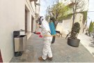 Els pobles desinfecten els espais públics i demanen la col·laboració dels veïns