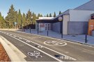 Carril bici i urbanització a tres equipaments
