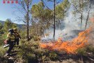 Els Bombers cremen 5,9 hectàrees de vegetació per prevenir incendis