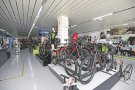 Edibikes, una de les botigues dedicades al ciclisme més gran de la comarca