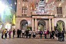 El  col·lectiu No a la Guerra de Figueres es concentra davant l’Ajuntament