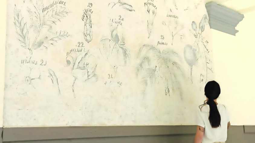 Presenten la restauració de les pintures murals al claustre del Ramon Muntaner