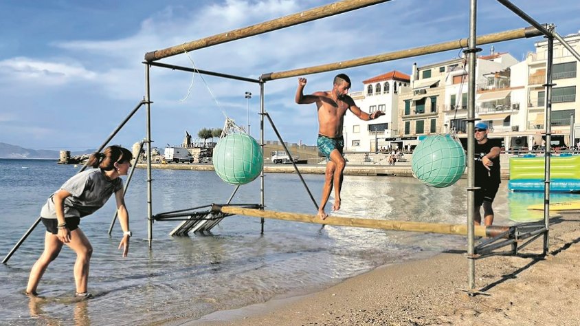Trenta mil persones gaudeixen de la festa major de l'Escala