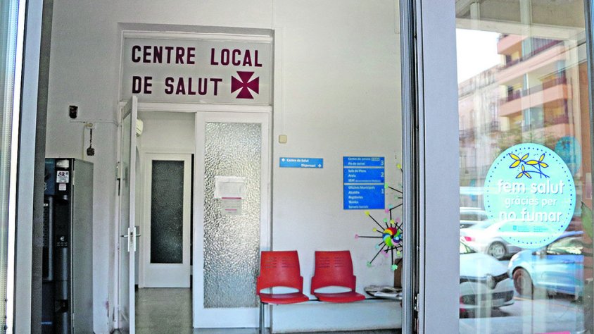 Portbou recull firmes per tenir Mossos i metge