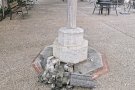 No es descarta vandalisme al monument de la Creu de la Mà