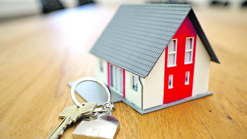 Cau la compravenda d’habitatges per estrangers