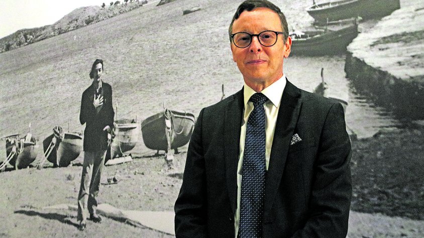 Duncan Dornan assisteix a la inauguració oficial d’‘El Crist’ 