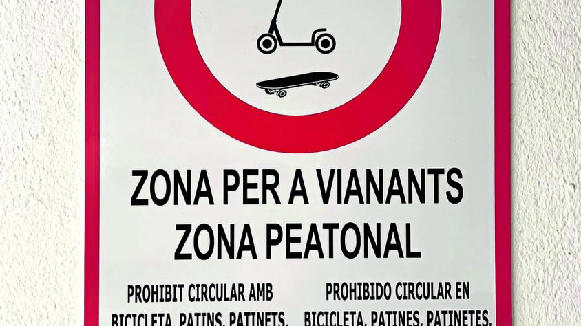 Controls a bicicletes i patinets