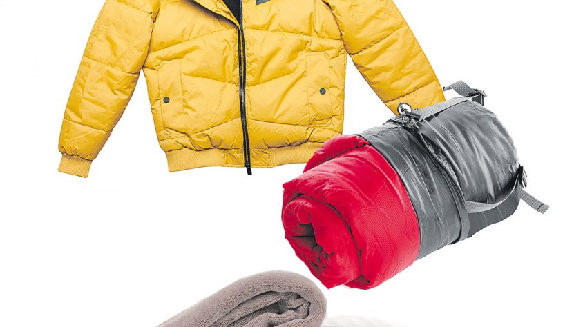 Els treballadors d’Amazon organitzen una recollida solidària pels sense sostre