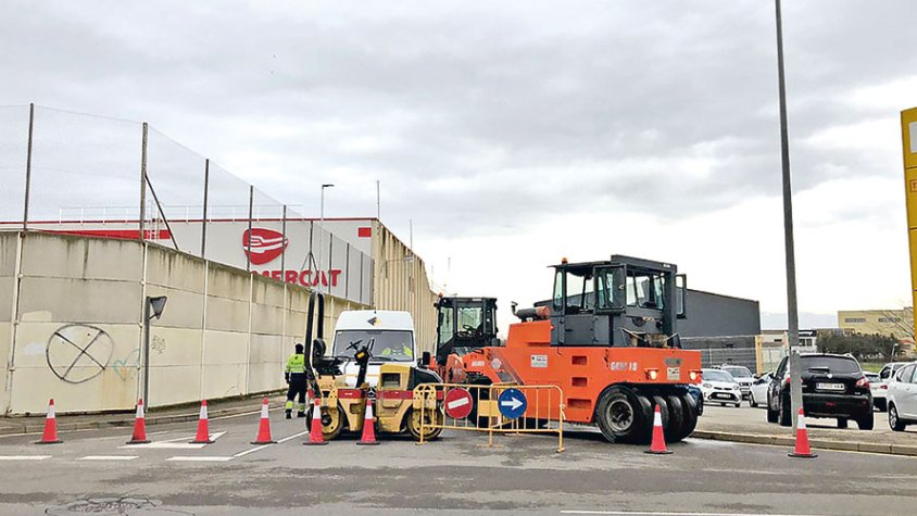 Figueres comença les obres per asfaltar la Campinya