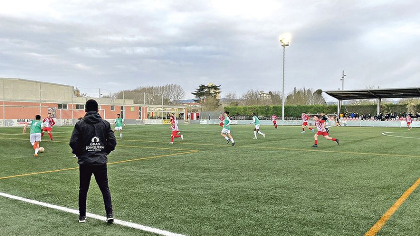 Equilibri en el derbi entre el Viladamat  i el Roses (1-1) 