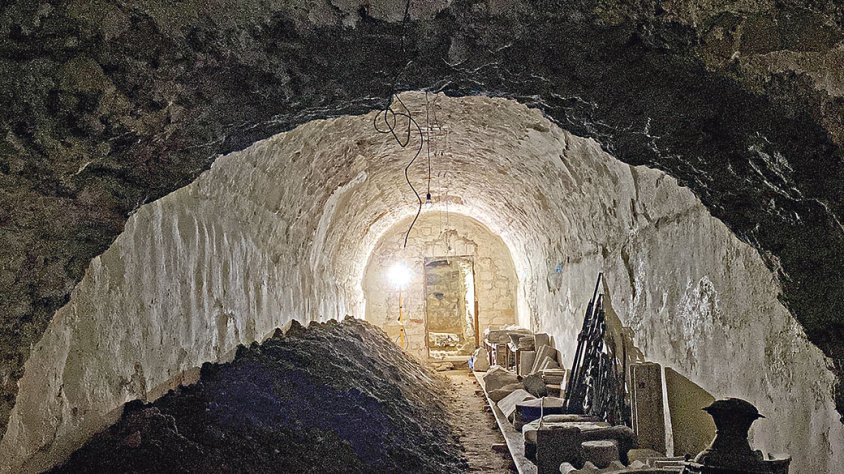 Tres galeries confirmen l’origen de Castelló d’Empúries en l’època romana