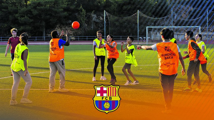 La pista polivalent de la zona esportiva es converteix en l’espai Pista Oberta