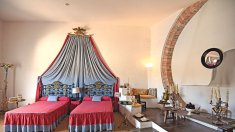 La Casa Salvador Dalí arriba al quart de segle amb una mostra commemorativa