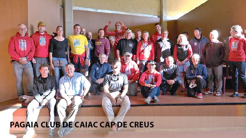 El caiac de mar amarra a Llançà