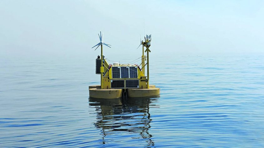 Instal·len una boia per mesurar vent i onatge