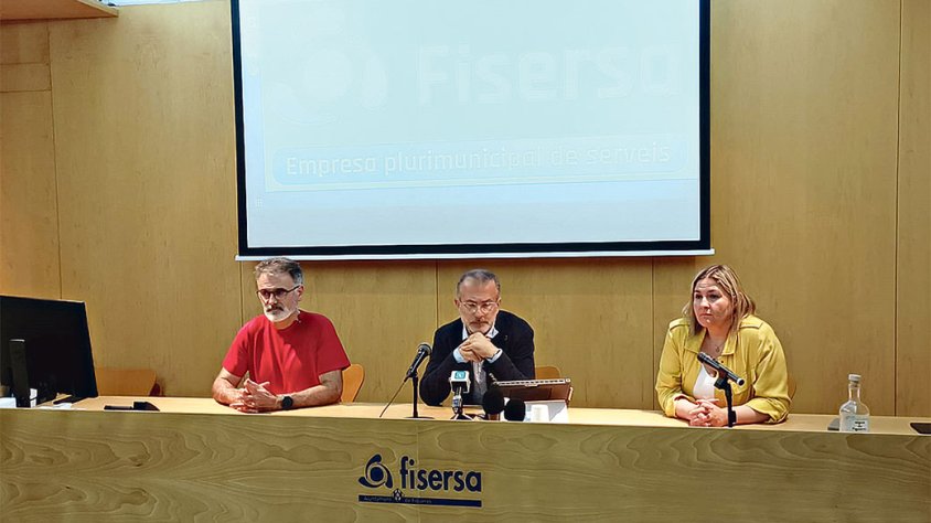 El govern municipal celebra el final de la vaga d’escombraries i la titlla de ‘política’