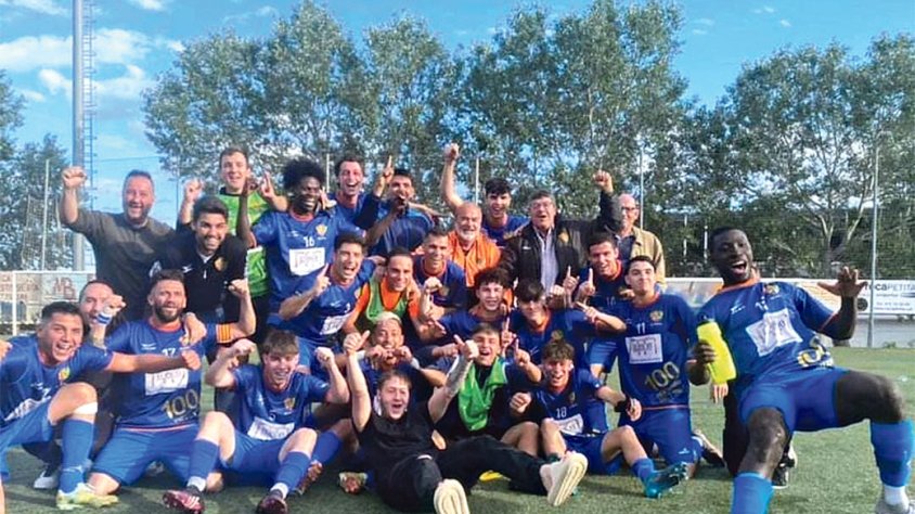 El Roses fa el salt a Primera