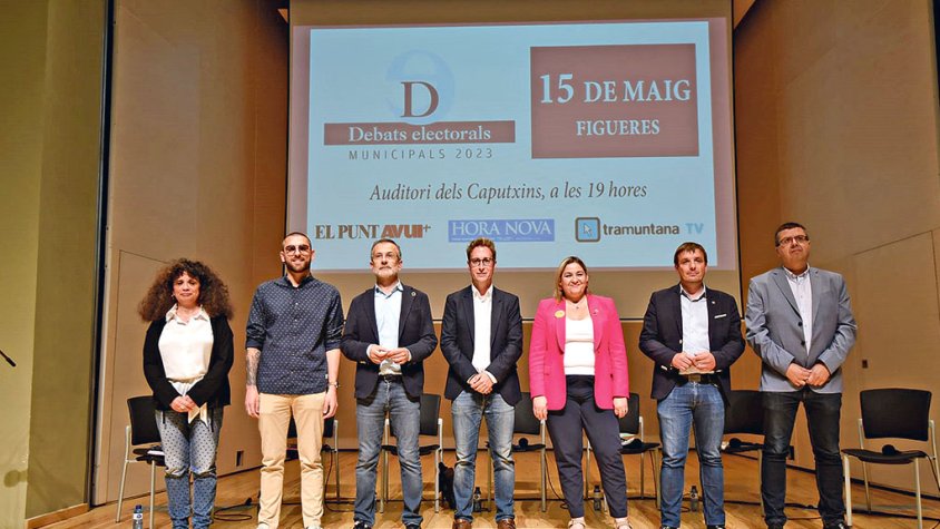 Set candidats a la palestra amb protesta inclosa pels barracons del Carme Guasch