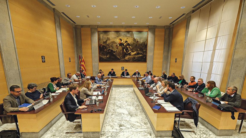 Junts i ERC revaliden el pacte a la Diputació