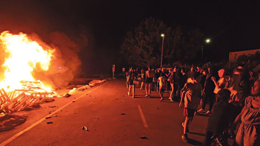 Arriba la flama de Sant Joan