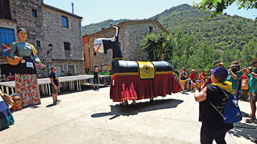 Tres dies de festa, música, jocs i gegants a Albanyà