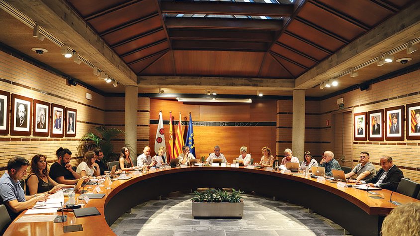 Atribucions dels regidors del govern a Roses