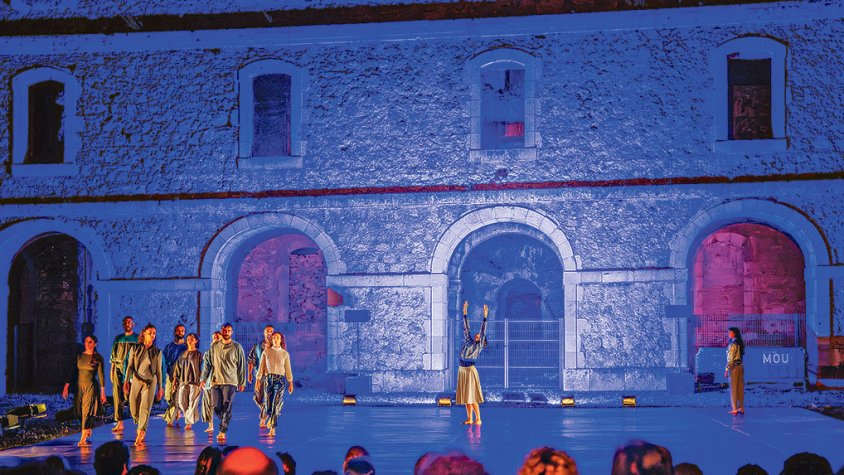 El Figueres es MOU tanca la desena edició omplint carrers, places i castells