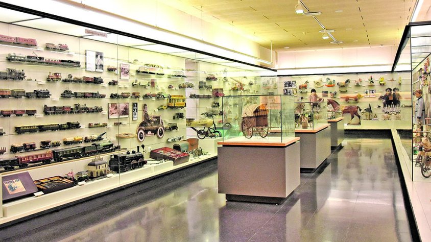 Reobertura del Museu del Joguet després de les obres