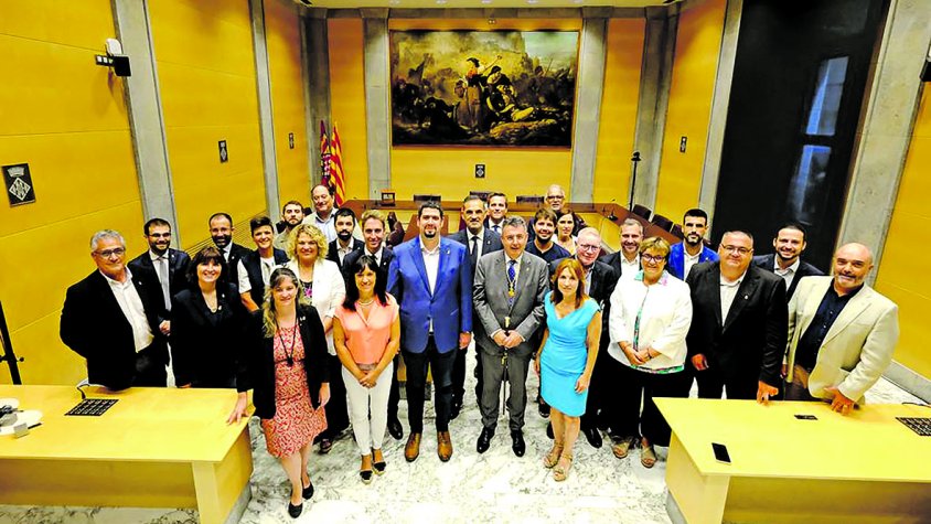 Quatre alcaldes i un regidor de la comarca prenen possessió 