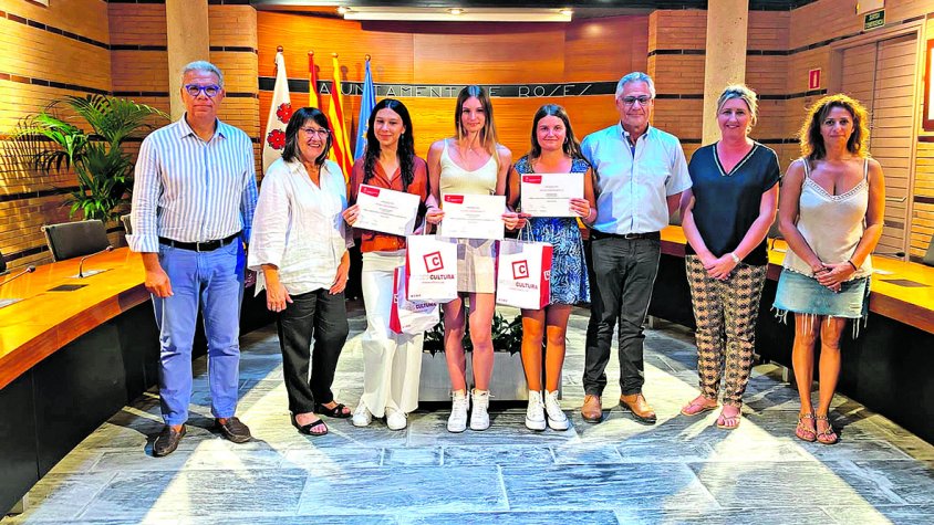 Roses lliura els premis a l’Excel·lència en l’etapa d’ESO i les Millors notes de les PAU