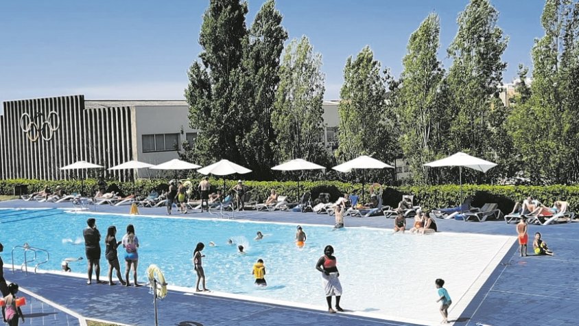 S’estableix el dret d’admissió a les piscines municipals