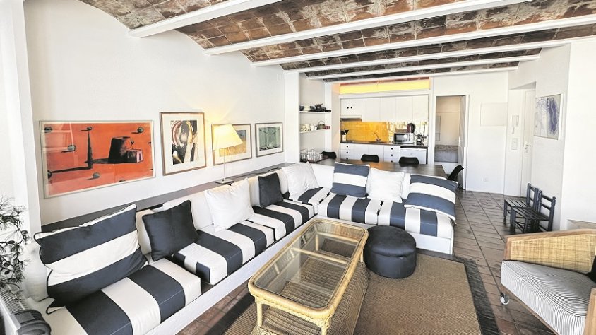 El sector dels apartaments turístics fa batalla a Cadaqués