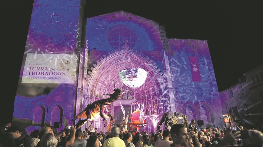 Presenten l’edició de Terra de Trobadors amb novetats als espectacles de carrer