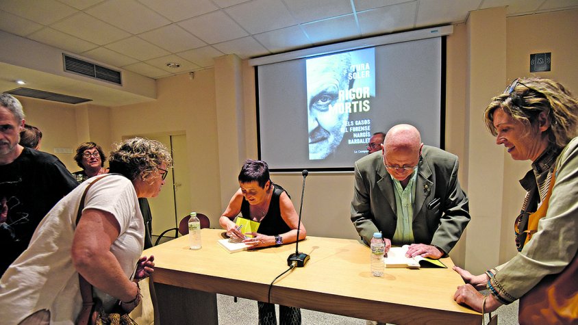 ‘Rigor mortis’ es presenta a la Funerària Vicens