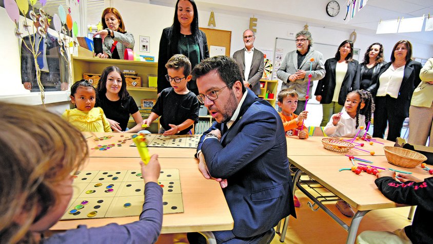 Aragonès posa en valor l’escola rural i la integració de l’etapa infantil, a Vilamalla