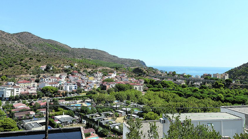 La nova llei d’habitatges turístics reduirà l’oferta a 20 municipis de l’Alt Empordà