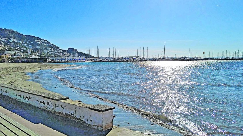 Roses impulsarà la creació d’una dessaladora per als municipis de la badia