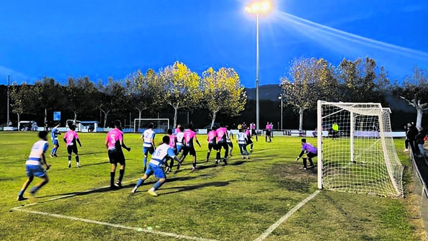 L’Agullana continua l’escalada