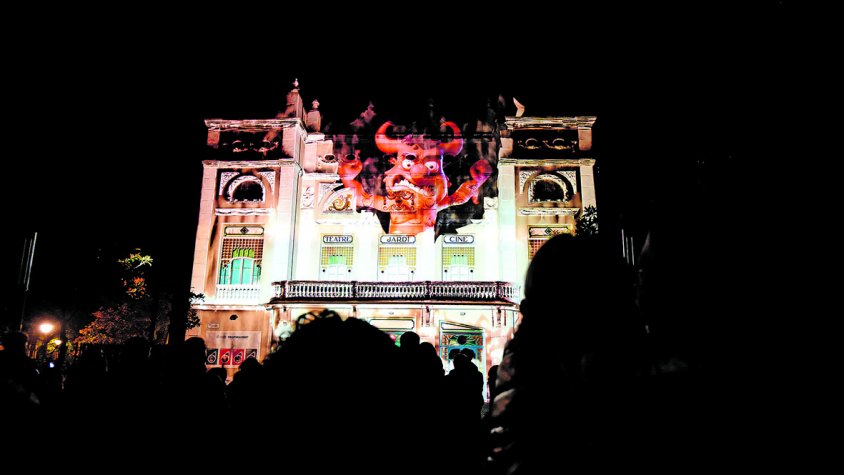 El ‘mapping’ de Nadal fa un tribut als Pastorets de Figueres pel seu centenari