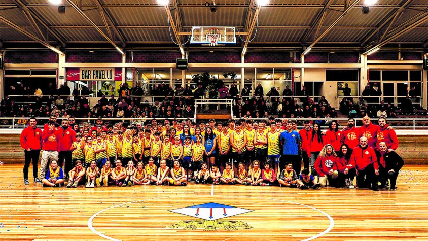 El Grifeu aplega prop d’un centenar de jugadors i jugadores a la presentació