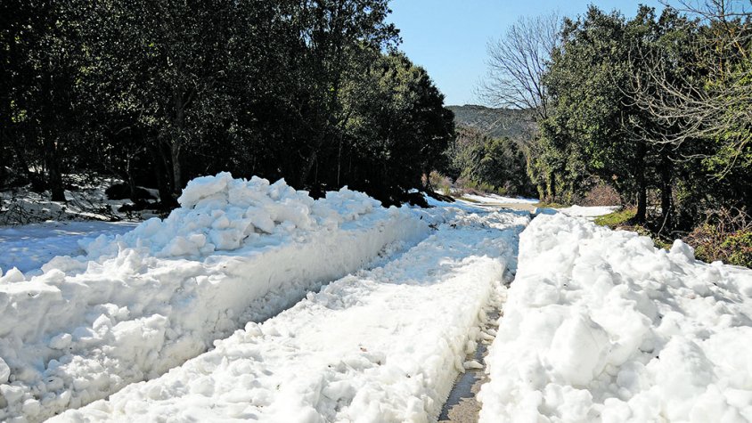 Fins a 17 pobles rebran ajuts per fer front a emergències