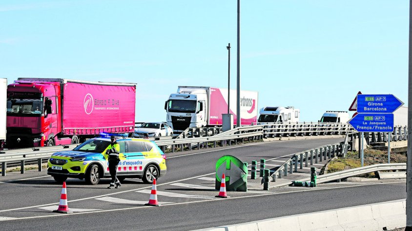 24 hores de bloqueig i indignació pels problemes de mobilitat