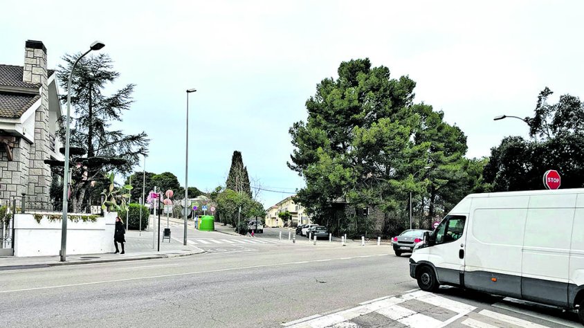 Comencen els treballs a la cruïlla de la pujada del Castell