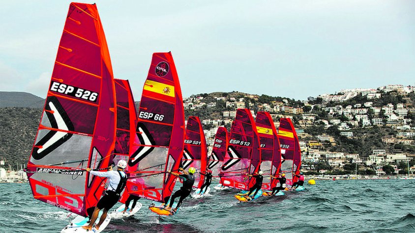 Els regatistes del GEN Roses regnen al campionat català