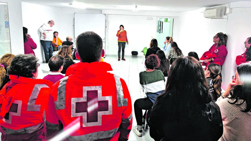 Almenys 57 persones dormint al carrer