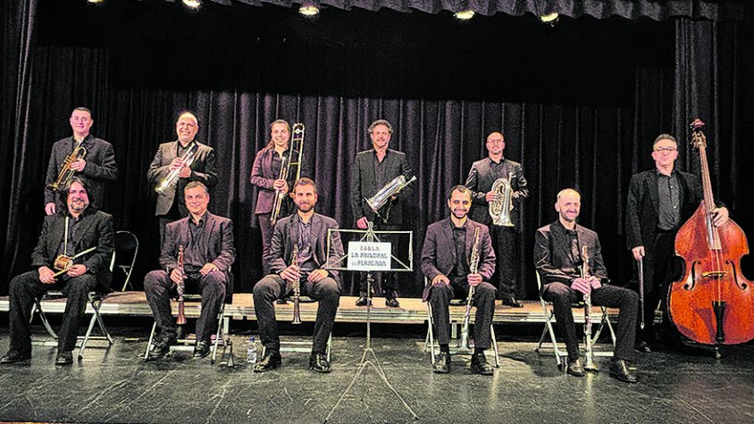 Emotiu retorn de la Cobla Principal de Peralada