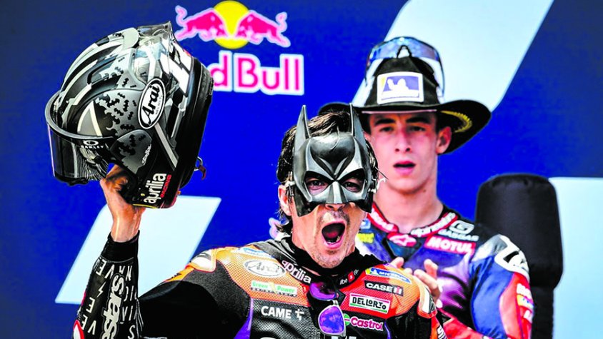 Viñales accelera cap a la història