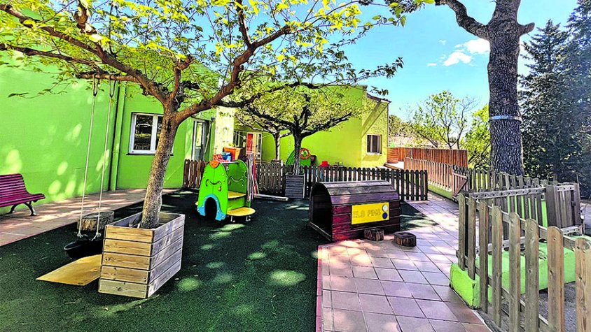 Actuacions a 4 centres per guanyar espais d’ombra